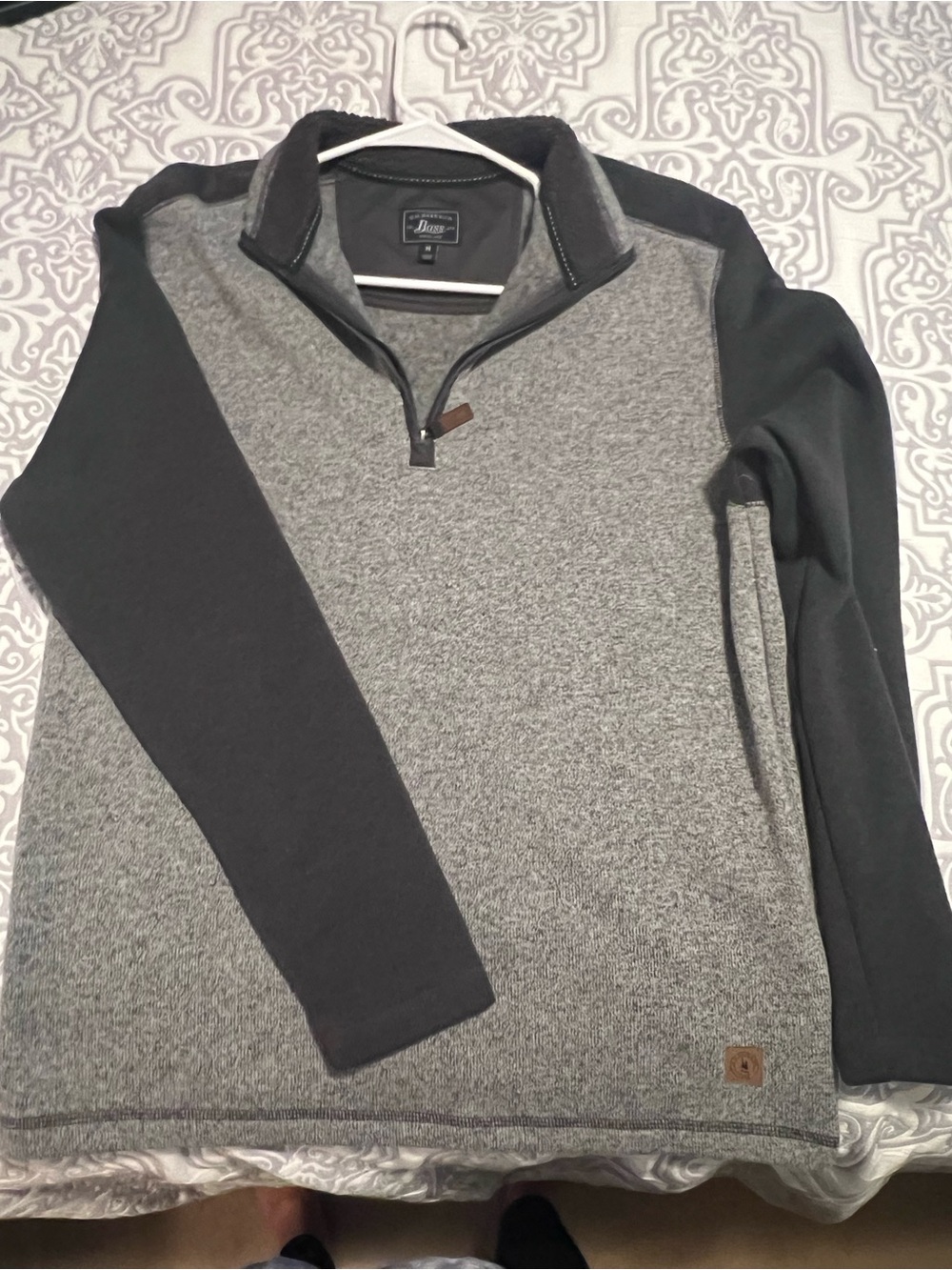 G.H. Bass & Co. Men's Gray and Black Quarter-Zip Sweater